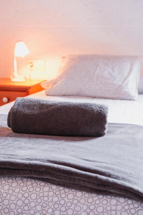 Makala Apartamentuak Zarautz Buitenkant foto