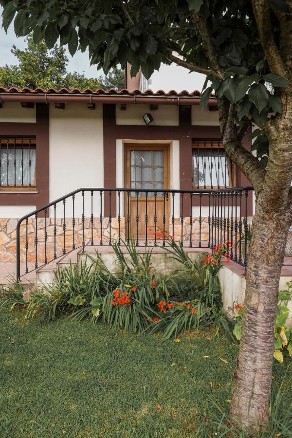 Makala Apartamentuak Zarautz Buitenkant foto