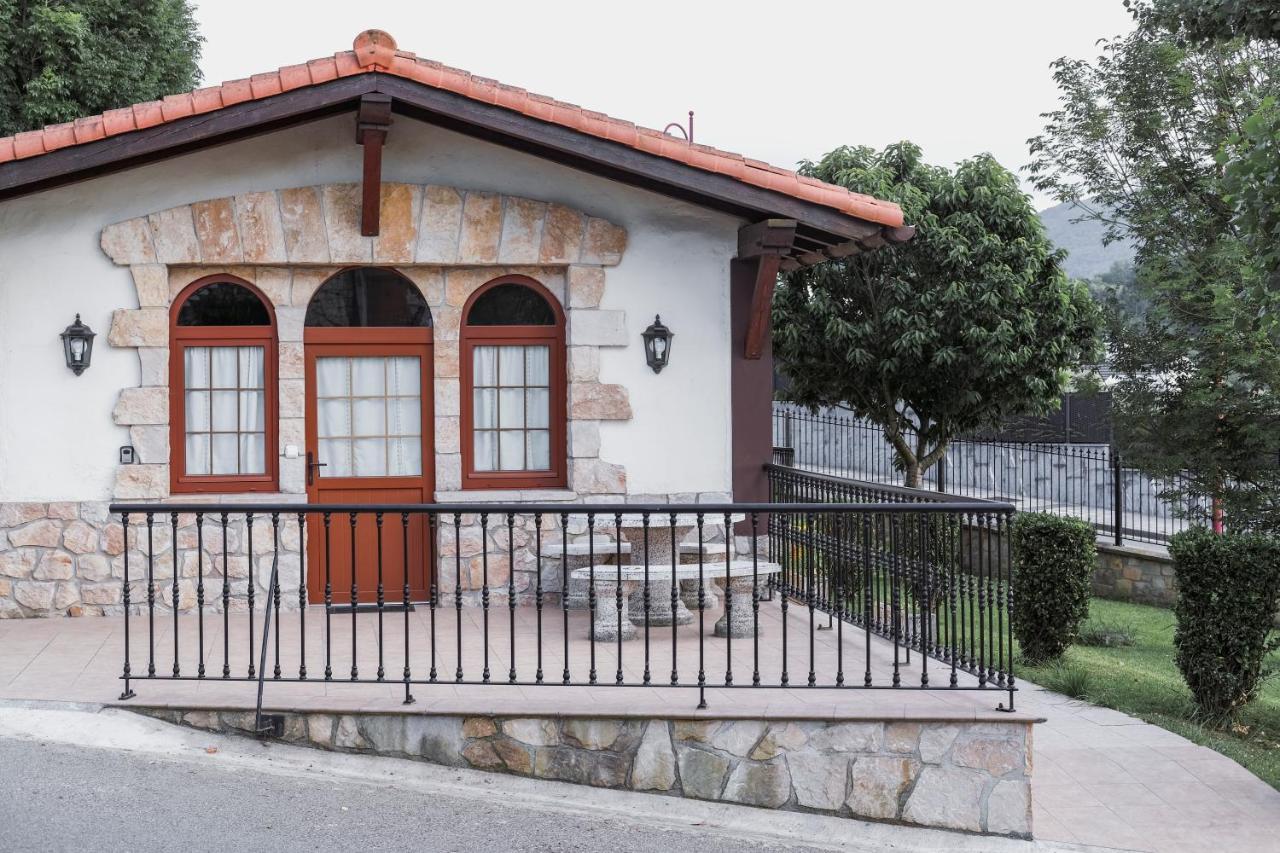 Makala Apartamentuak Zarautz Buitenkant foto